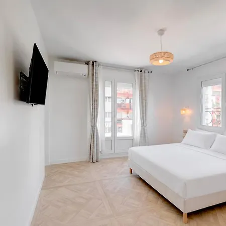 Urbanflat 228 - D Exception Avec Piscine Privee Et Plages A Pied Les Pins Feriehus